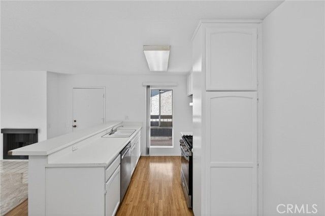 2839 S Fairview D, Santa Ana, CA 92704