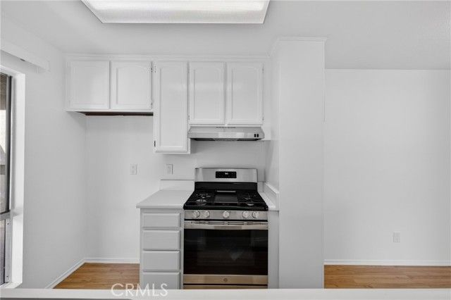 2839 S Fairview D, Santa Ana, CA 92704