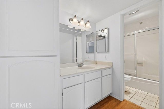 2839 S Fairview D, Santa Ana, CA 92704