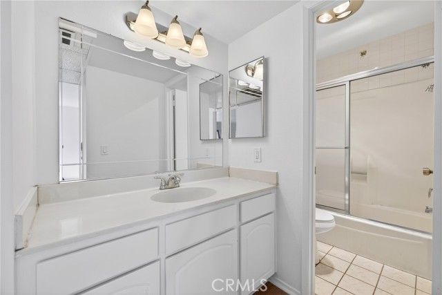 2839 S Fairview D, Santa Ana, CA 92704