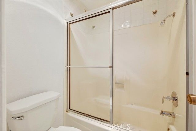 2839 S Fairview D, Santa Ana, CA 92704