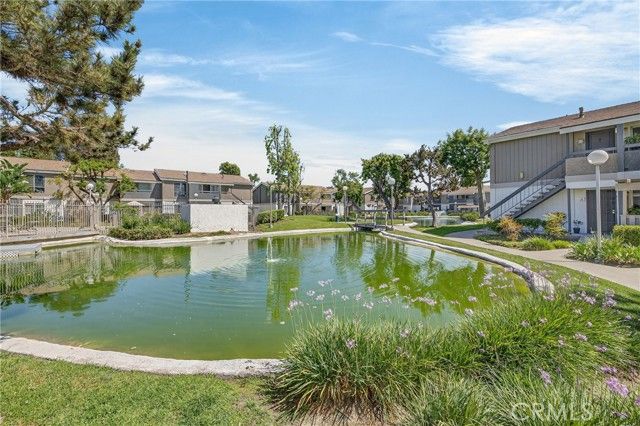 2839 S Fairview D, Santa Ana, CA 92704