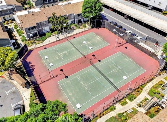 2839 S Fairview D, Santa Ana, CA 92704