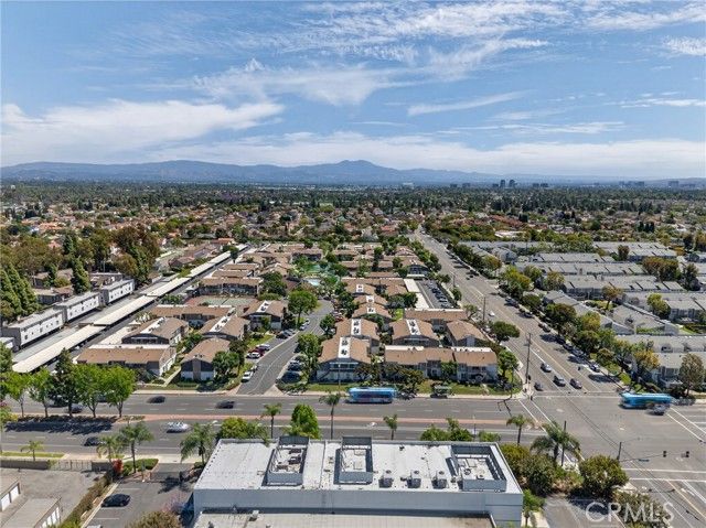 2839 S Fairview D, Santa Ana, CA 92704