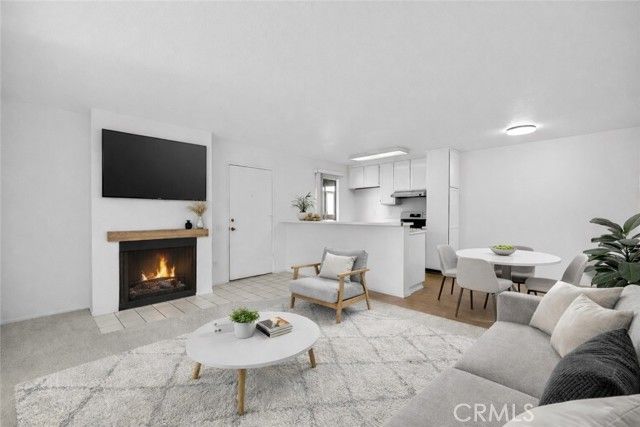 2839 S Fairview D, Santa Ana, CA 92704