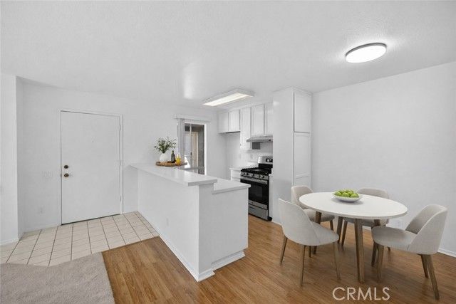 2839 S Fairview D, Santa Ana, CA 92704