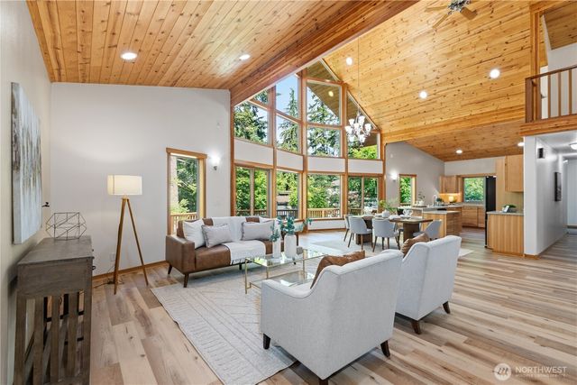 41 Louise View Drive, Bellingham, WA 98229