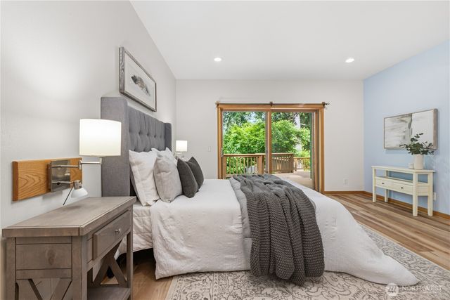 41 Louise View Drive, Bellingham, WA 98229