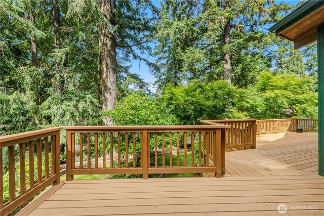 41 Louise View Drive, Bellingham, WA 98229