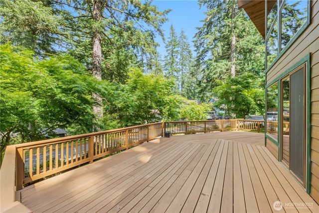 41 Louise View Drive, Bellingham, WA 98229