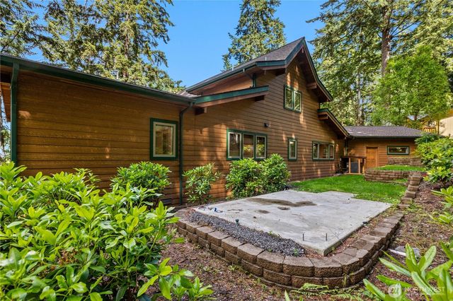41 Louise View Drive, Bellingham, WA 98229