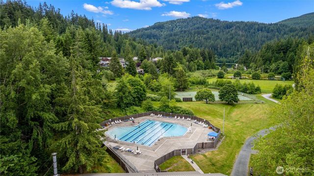 41 Louise View Drive, Bellingham, WA 98229