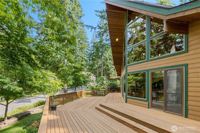 41 Louise View Drive, Bellingham, WA 98229