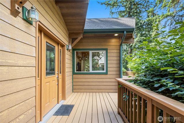 41 Louise View Drive, Bellingham, WA 98229