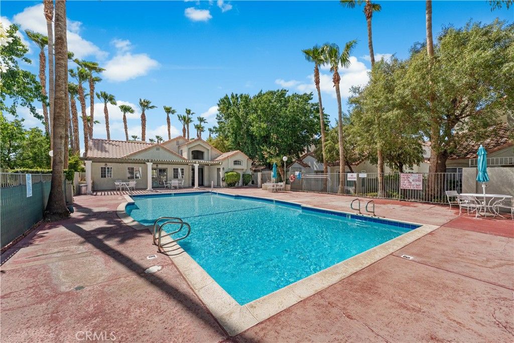 Image 2 of property listing at 37940 E 42nd E 115, Palmdale, CA 93552