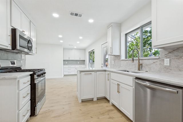 502 Rorary Drive, Richardson, TX 75081