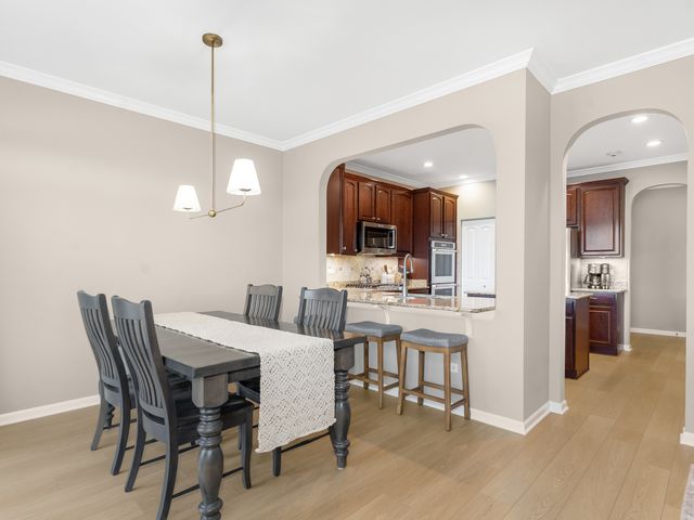 2767 Blakely Lane, Naperville, IL 60540