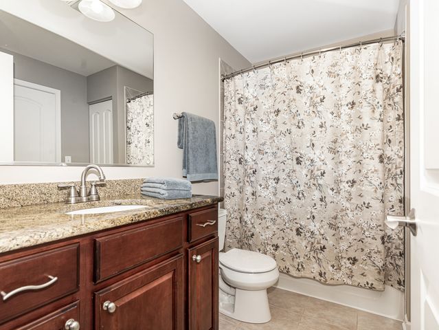 2767 Blakely Lane, Naperville, IL 60540
