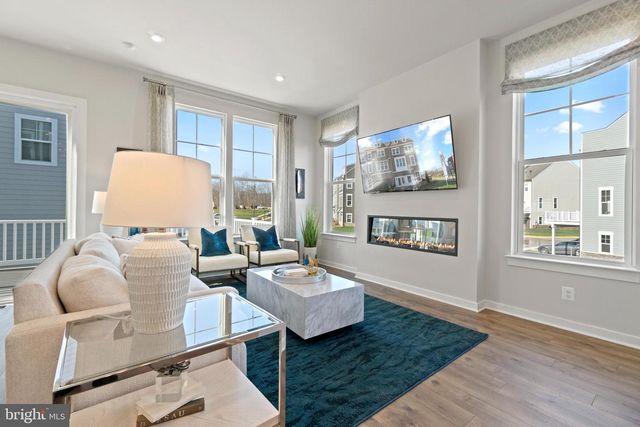 14159 SLATE ST, Woodbridge, VA 22193