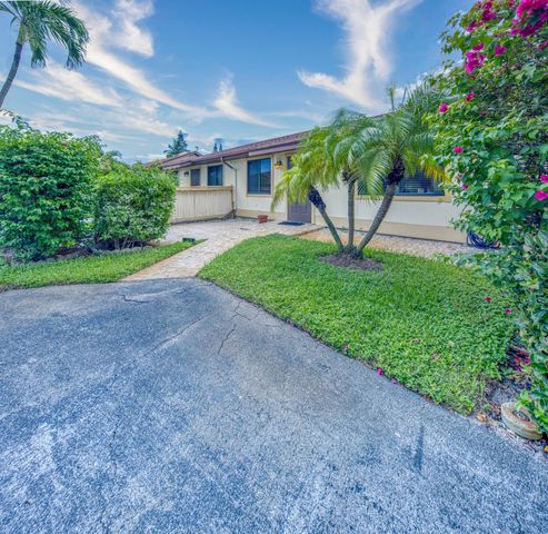 815 ANDREW REDDING Road 302, Lantana, FL 33462