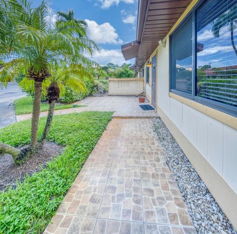815 ANDREW REDDING Road 302, Lantana, FL 33462