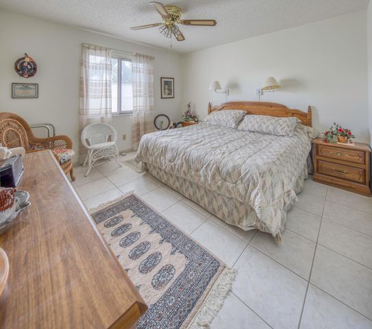815 ANDREW REDDING Road 302, Lantana, FL 33462