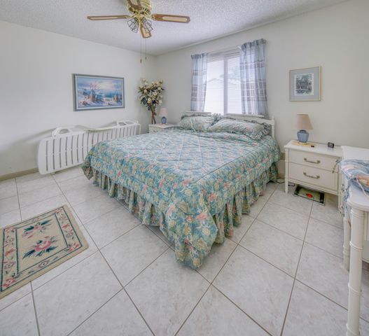 815 ANDREW REDDING Road 302, Lantana, FL 33462