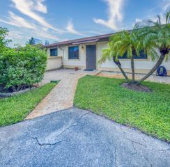 815 ANDREW REDDING Road 302, Lantana, FL 33462