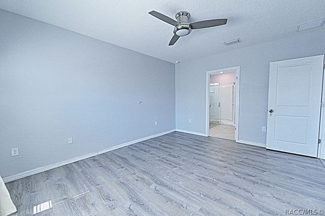 320 W Runyon Loop, Beverly Hills, FL 34465