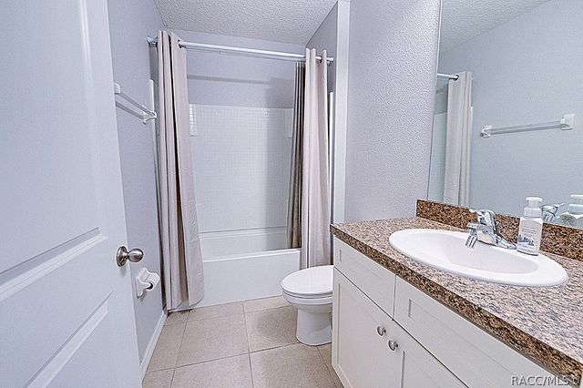 320 W Runyon Loop, Beverly Hills, FL 34465