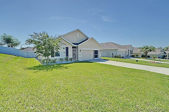 320 W Runyon Loop, Beverly Hills, FL 34465