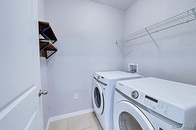 320 W Runyon Loop, Beverly Hills, FL 34465