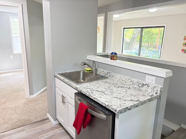 1002 Burgess Street, Saint Paul, MN 55103