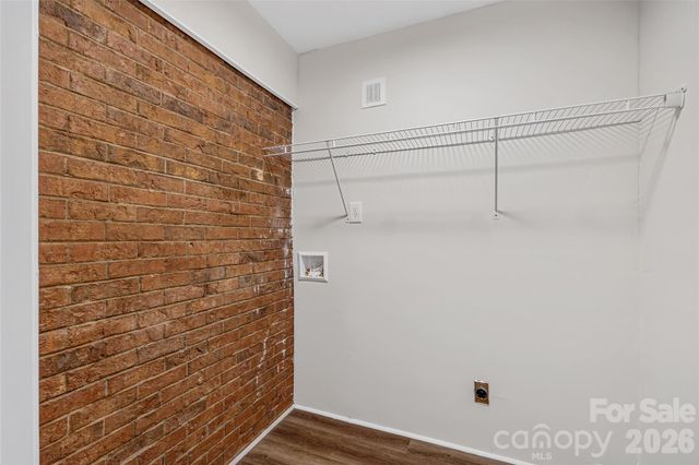 2111 Shalimar Drive, Charlotte, NC 28216