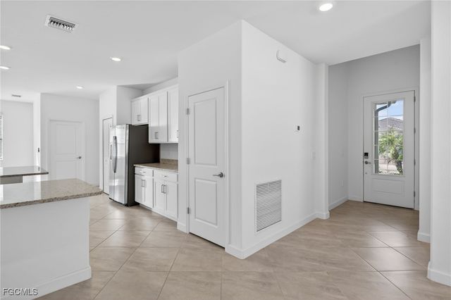 17364 Walnut Run DR, Alva, FL 33920