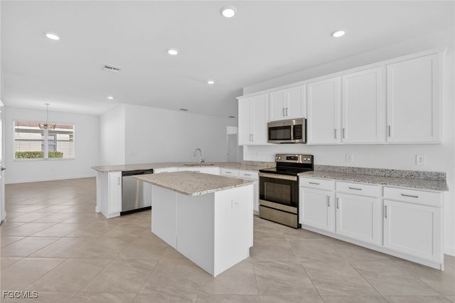 17364 Walnut Run DR, Alva, FL 33920