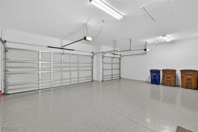 17364 Walnut Run DR, Alva, FL 33920