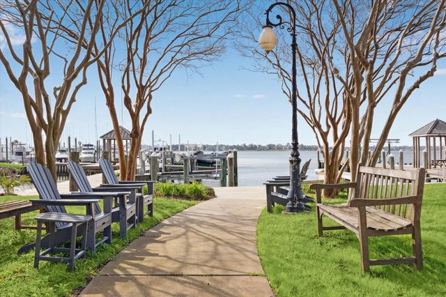 2451 Lakewood Pointe, Seabrook, TX 77586