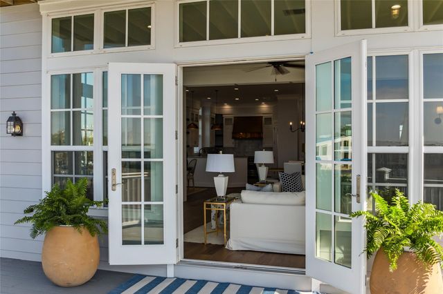 2451 Lakewood Pointe, Seabrook, TX 77586