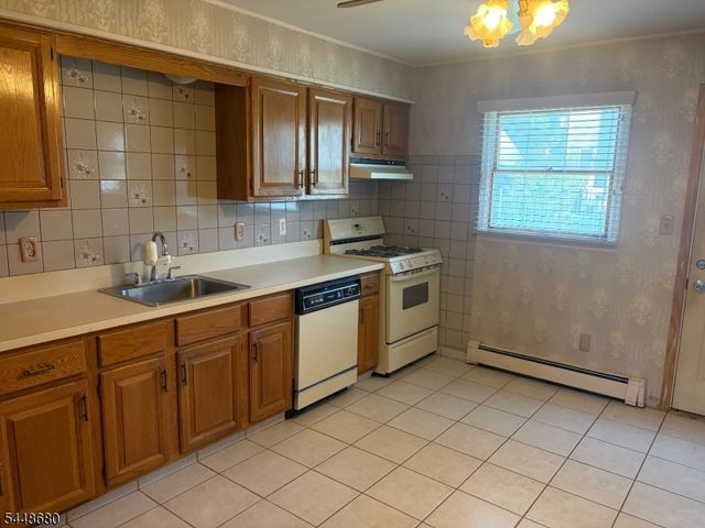 157 Day St, South Plainfield Boro, NJ 07080