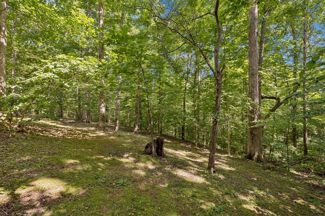 117 W Dell Rd, Dickson, TN 37055