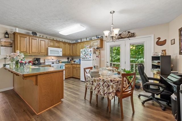 117 W Dell Rd, Dickson, TN 37055