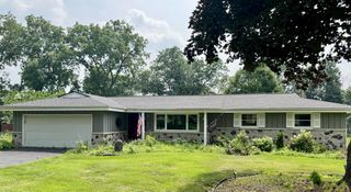 15915 Luella DRIVE, Brookfield, WI 53005