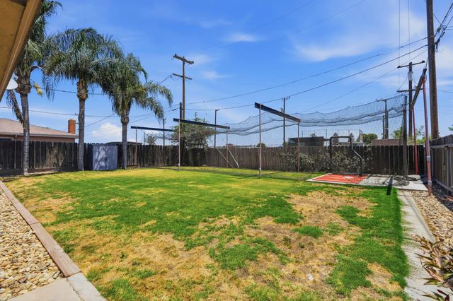 313 N 2nd Street, Fowler, CA 93625