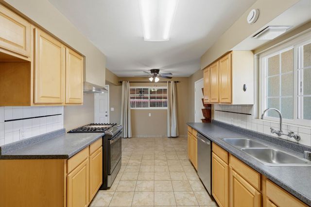 313 N 2nd Street, Fowler, CA 93625