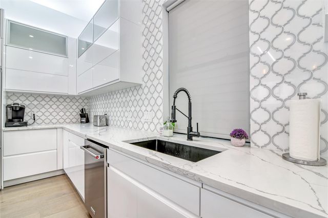 1406 Fairview Avenue, Houston, TX 77006