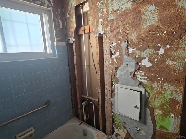 5518 Winthrop Boulevard, Flint, MI 48505