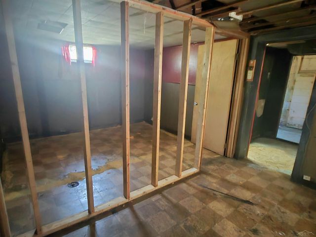 5518 Winthrop Boulevard, Flint, MI 48505