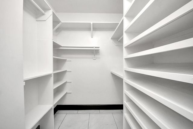 5810 Windy Knoll Lane, Rosharon, TX 77583