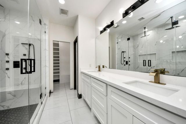 5810 Windy Knoll Lane, Rosharon, TX 77583